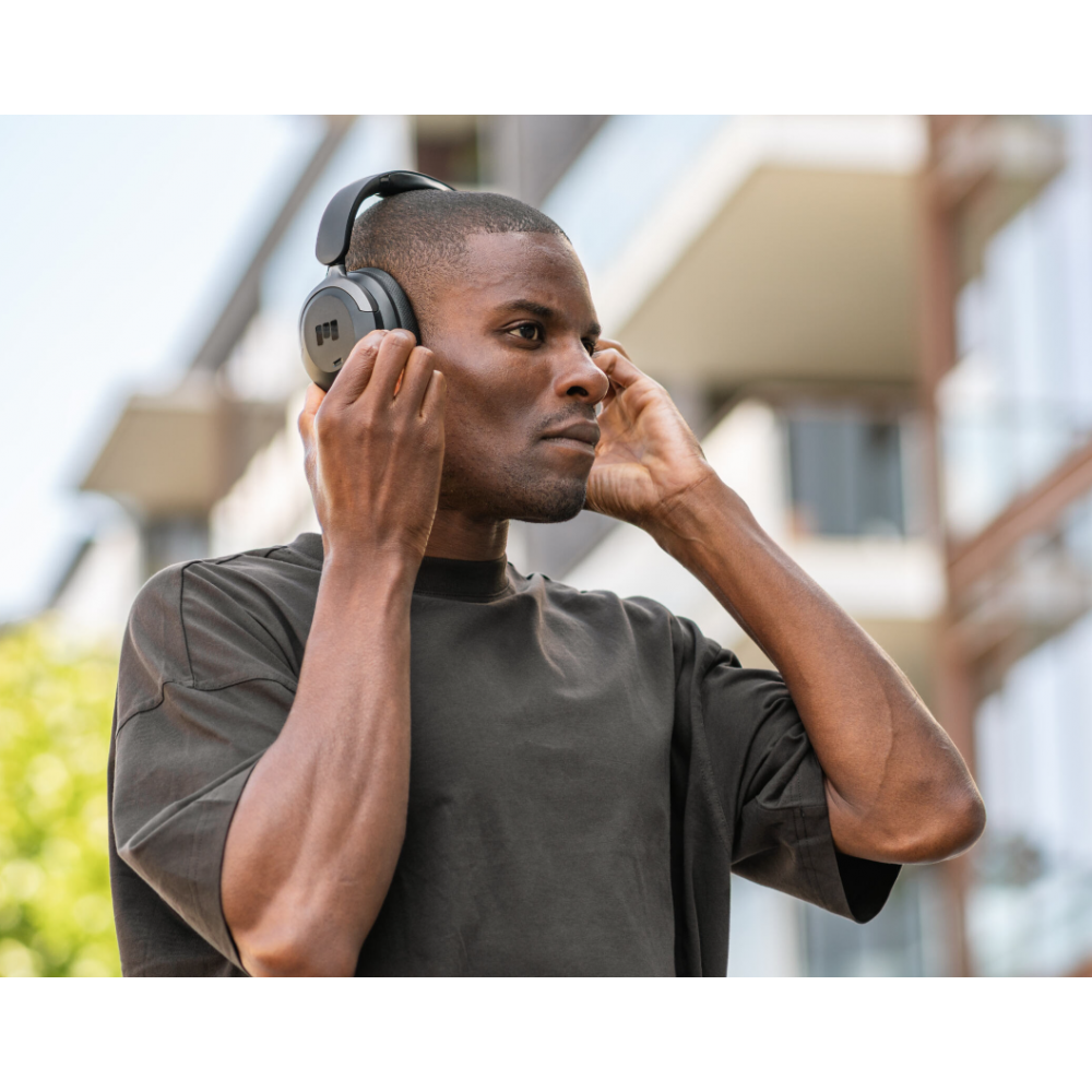 MOOVE55SilenceoverearhretelefonerfraMIIEGOBordstander-08