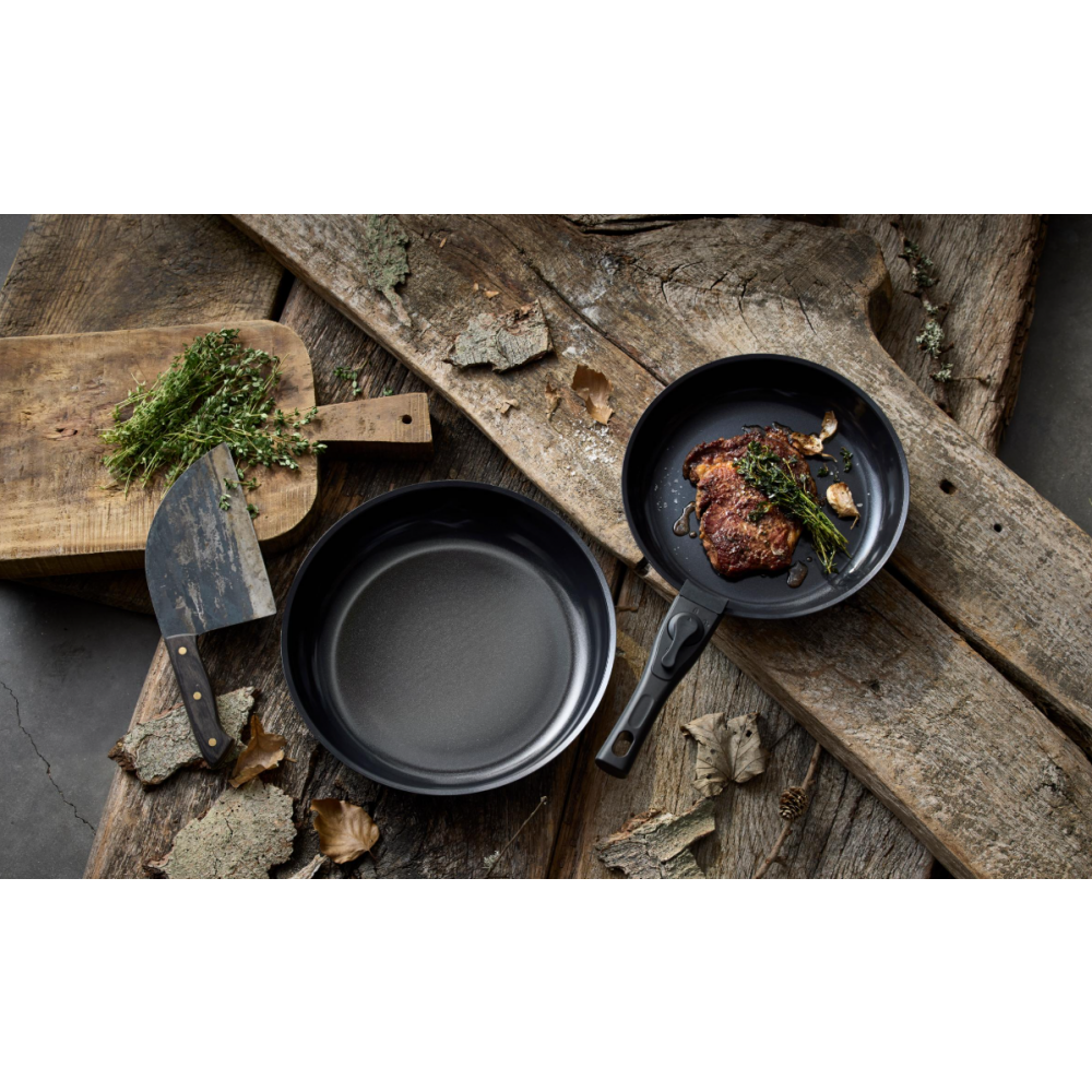 HOLMStegepandestmedaftageligthndtag-02