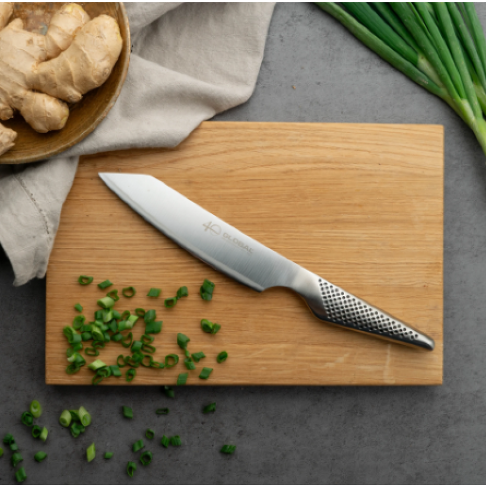 Global Kiritsuke Jubilæums Kniv og Skærebræt i eg- Levering marts 2026!