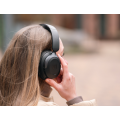 MOOVE 55 Silence over-ear høretelefoner fra MIIEGO® + Bordstander